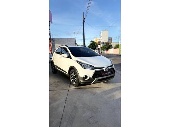 HYUNDAI HB20X 1.6 16V STYLE FLEX 4P AUTOMÁTICO